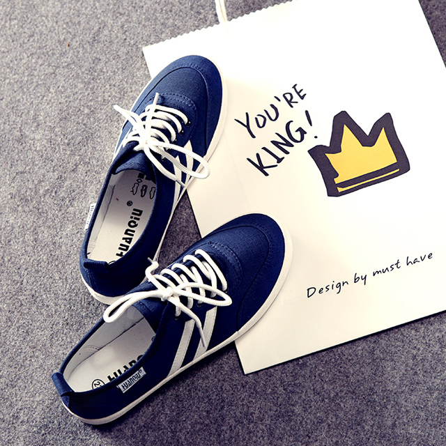 低帮系带帆布鞋