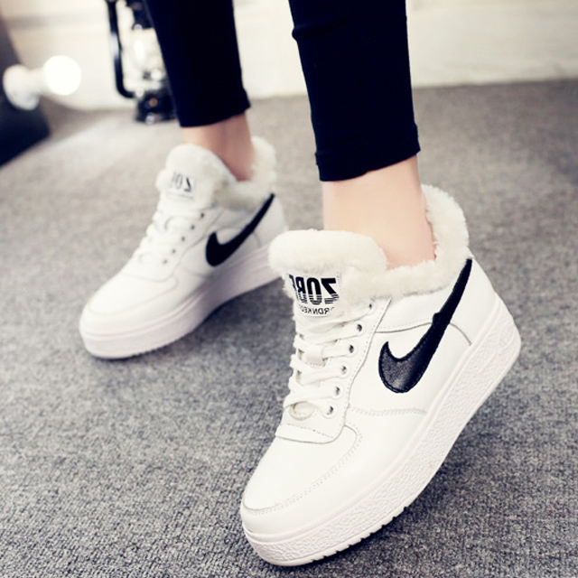 冬季厚底休闲运动鞋