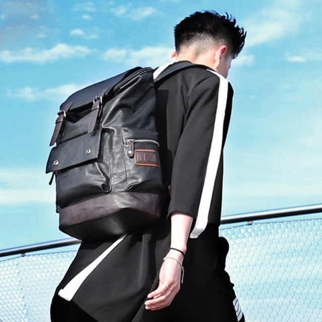 日本时尚青年双肩包