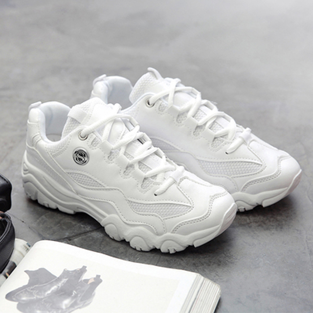 春季女生运动鞋