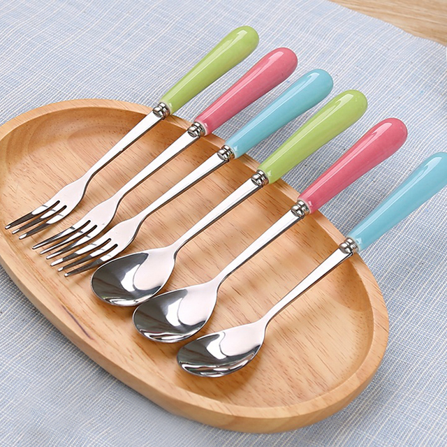 陶瓷手柄不锈钢勺子叉子