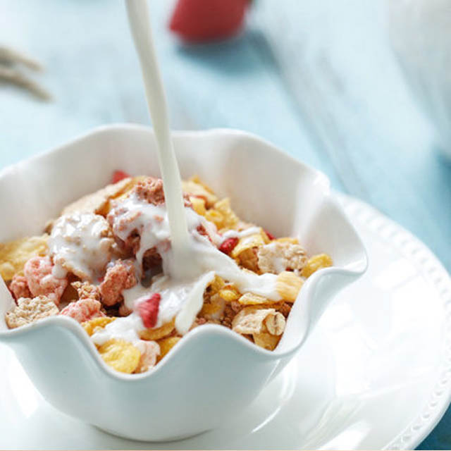 瑞典进口草莓酸奶燕麦片