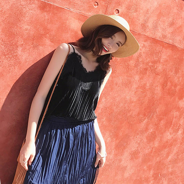 蕾丝拼接V领可调节吊带衫