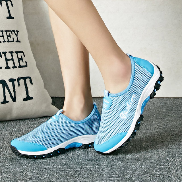 网面一脚蹬休闲运动鞋