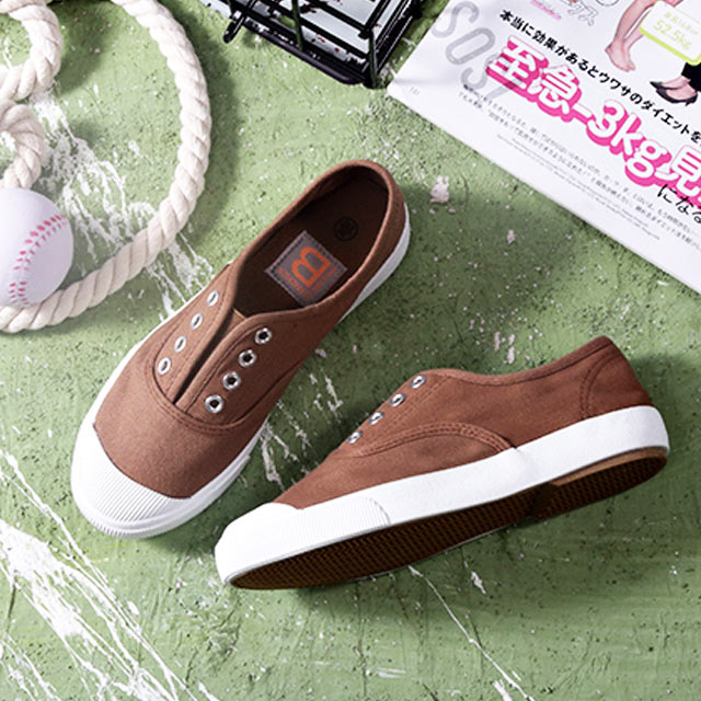 街拍百搭学生帆布鞋