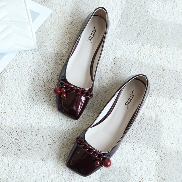 方头中跟单鞋女