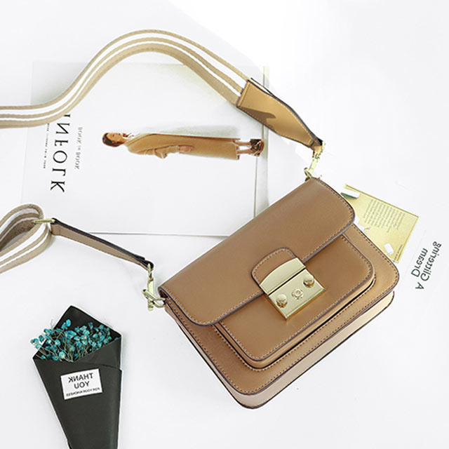 单肩港风韩版宽肩带百搭斜挎复古包