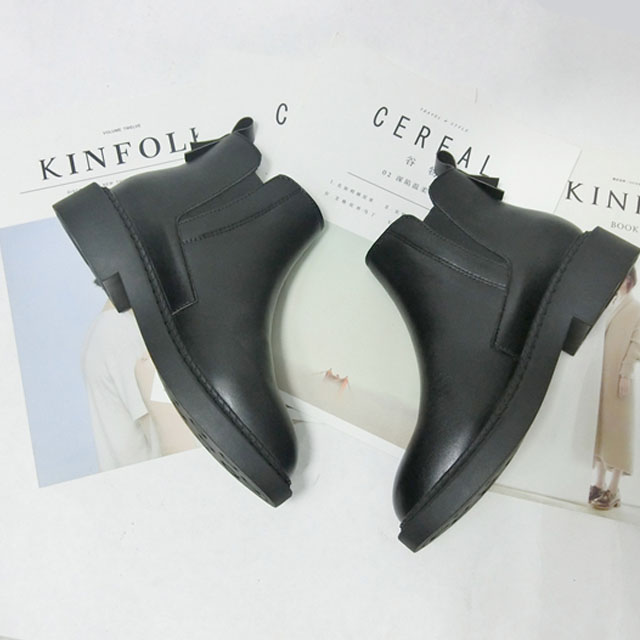 秋冬季马丁靴女