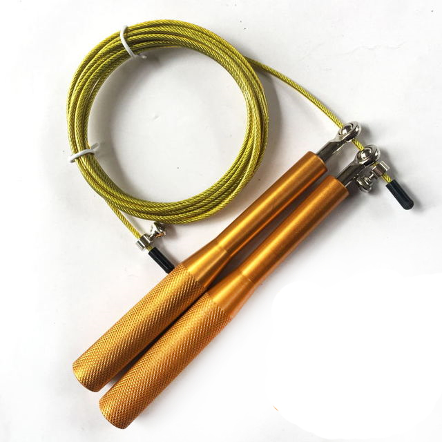 成人训练钢丝跳绳