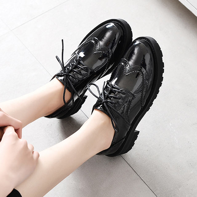 英伦风粗跟单鞋