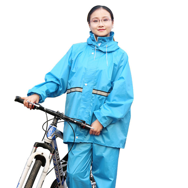 成人徒步雨衣女