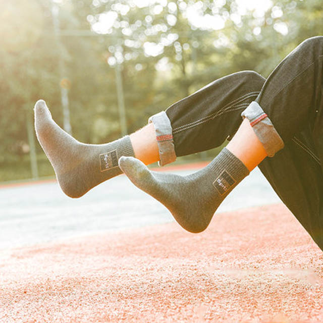 青年保暖纯棉中筒袜