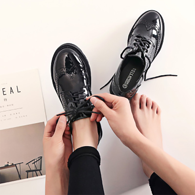 英伦风女鞋粗跟中小皮鞋