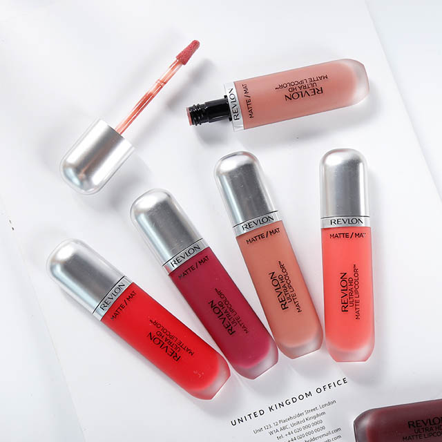 露华浓雾面哑光丝绒唇釉