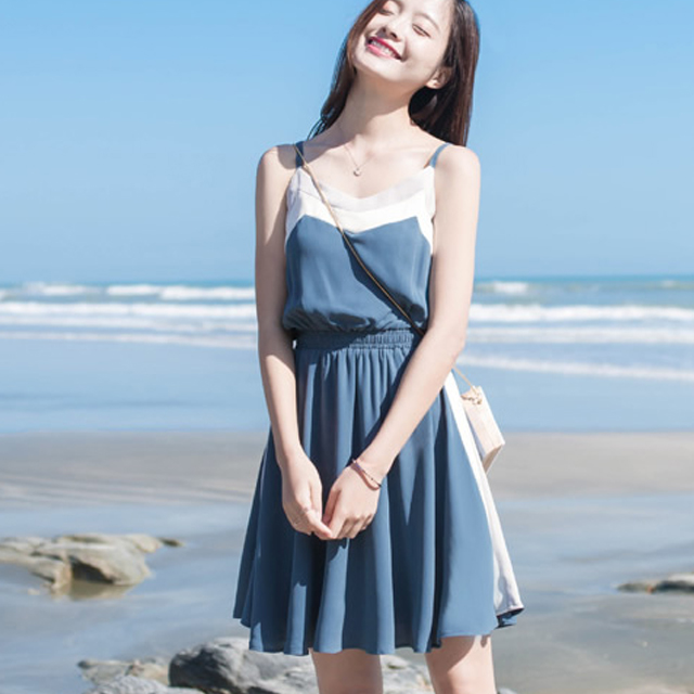 小清新时尚chic收腰吊带裙
