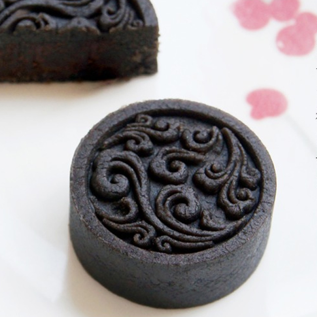 素直黑芝麻核桃糕