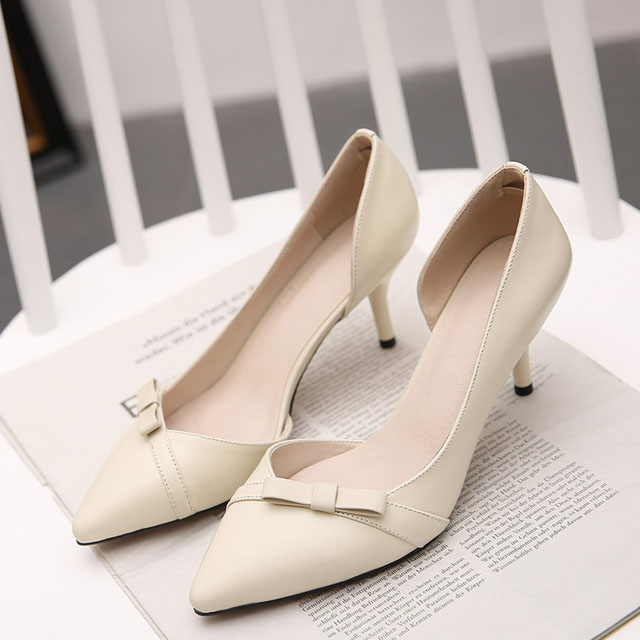 蝴蝶结尖头高跟鞋