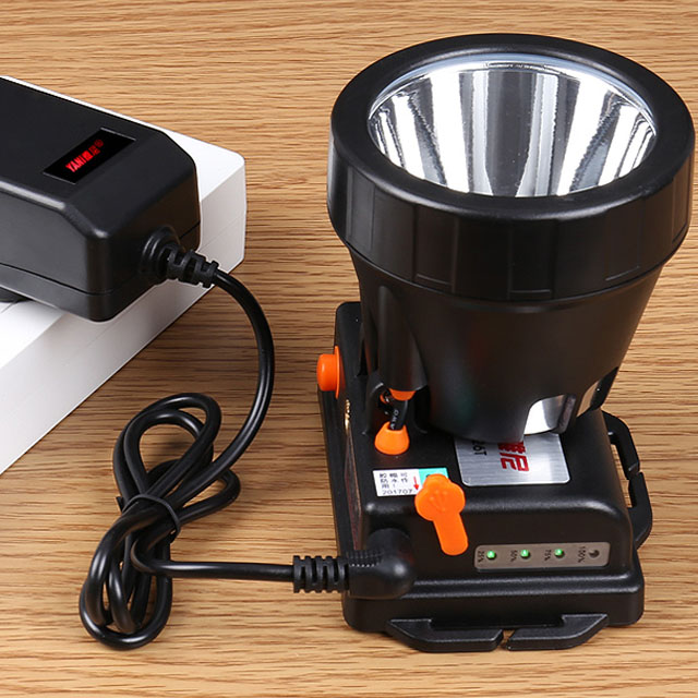 充电超亮3000米头戴式手电筒