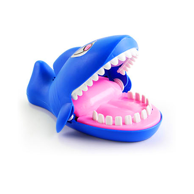 按牙齿咬人咬手指鲨鱼玩具