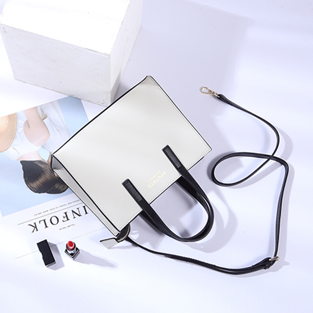 韩版百搭斜挎小方包