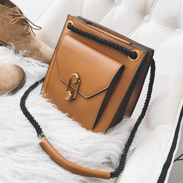 简约百搭斜挎单肩包