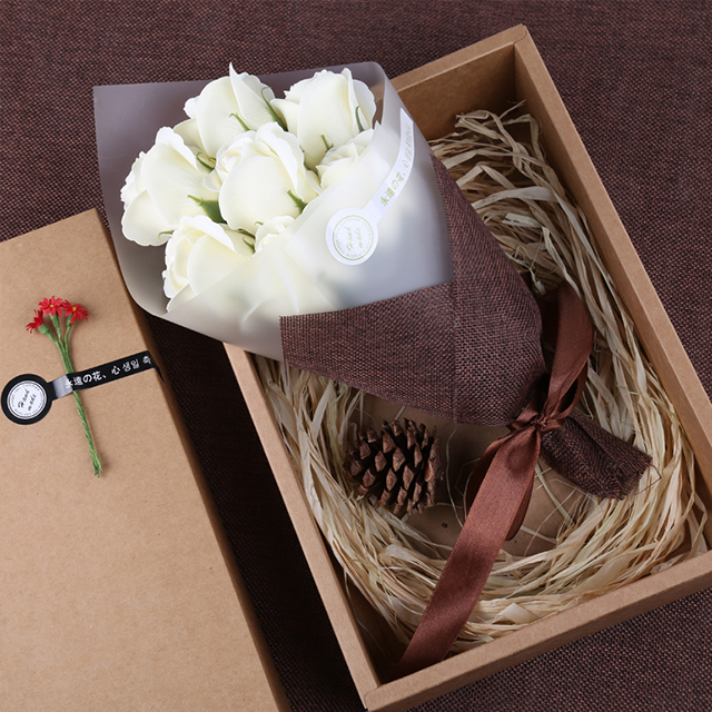 玫瑰花束香皂花礼盒