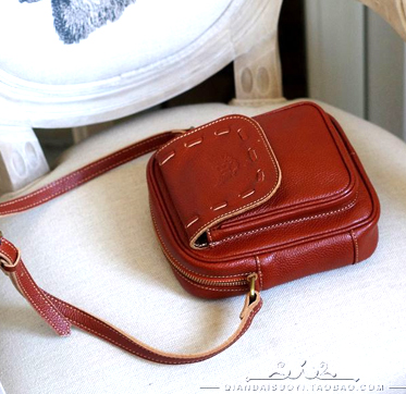 手工牛皮轻便斜挎包