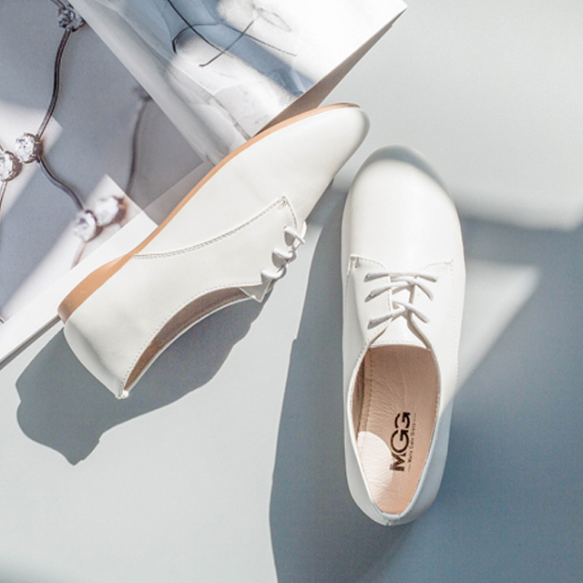 新款百搭系带小皮鞋