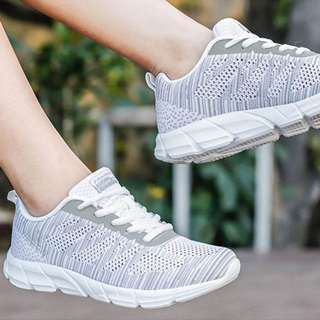 361运动网面透气跑步鞋