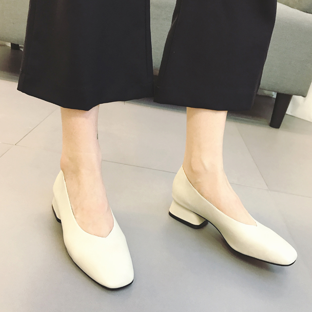 复古粗跟奶奶鞋