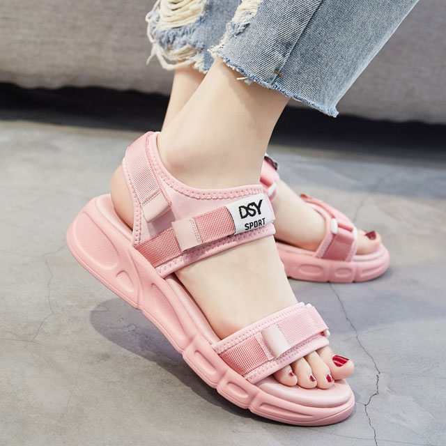 简约休闲魔术贴沙滩凉鞋