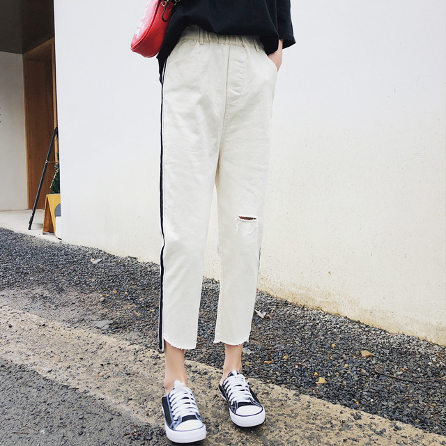 chic显瘦破洞牛仔裤