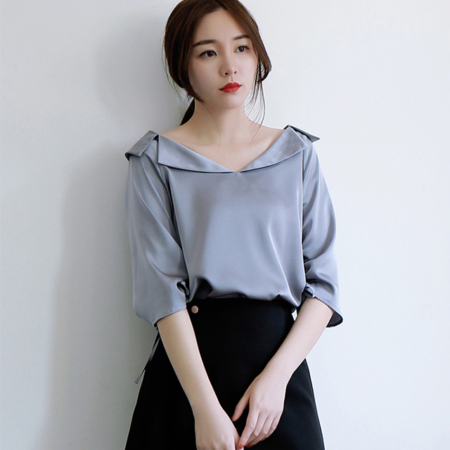 韩版V领缎面雪纺衫