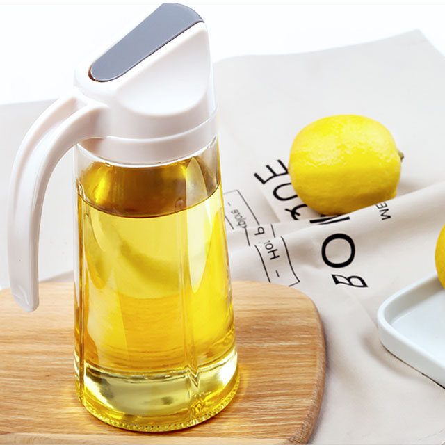 日式油壶装厨房油罐