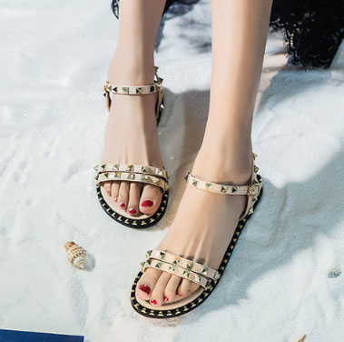 夏季新款一字扣粗跟凉鞋