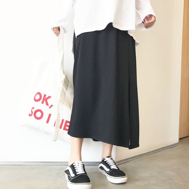 高腰显瘦百搭开衩半身裙