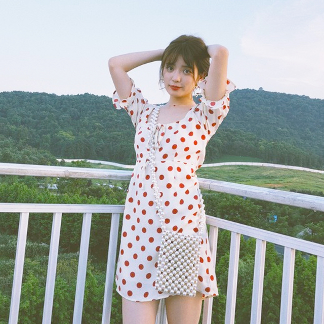 俏皮复古波点连衣裙