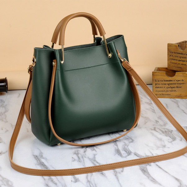 韩版百搭大容量单肩包