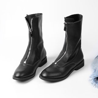 百搭英伦风平底马丁靴