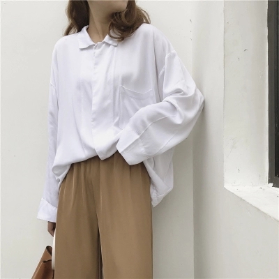 简约大口袋百搭白衬衫
