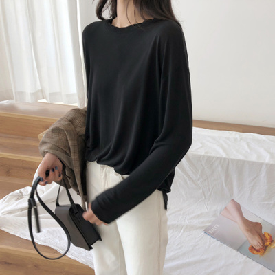 薄款慵懒蝙蝠袖纯色圆领打底衫