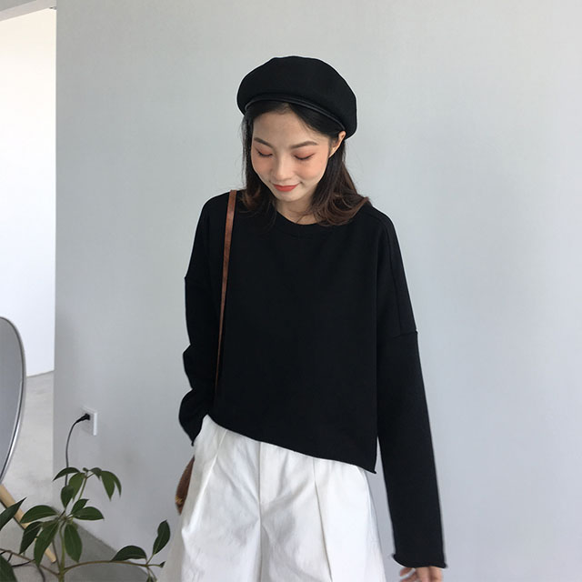 宽松百搭短款卫衣