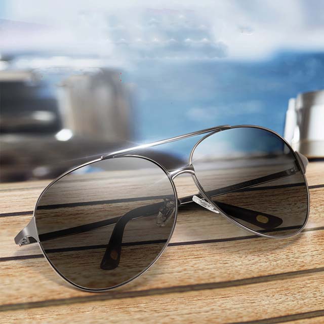 感光变色偏光太阳镜