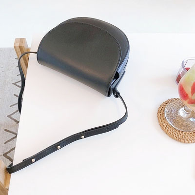 韩国东大门牛皮马鞍包