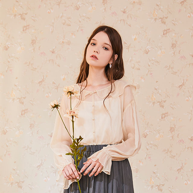 荷叶边灯笼袖雪纺衫