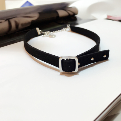 周冬雨同款皮带扣铆钉choker