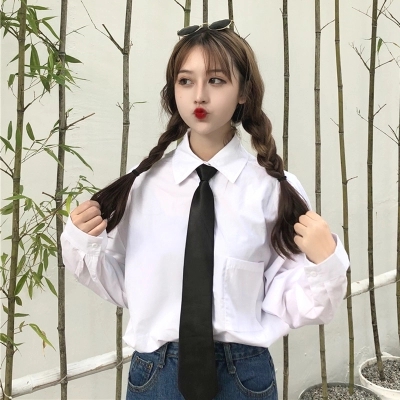 百搭蝙蝠袖白衬衫