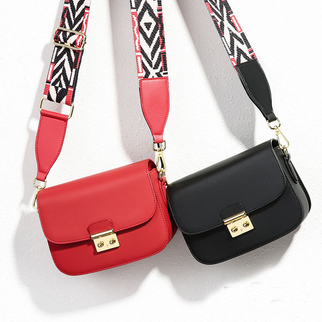 韩版宽带简约小方包