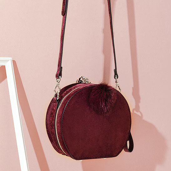 卓诗尼毛绒复古小圆包