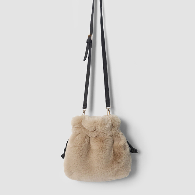 XSHONG毛绒水桶包